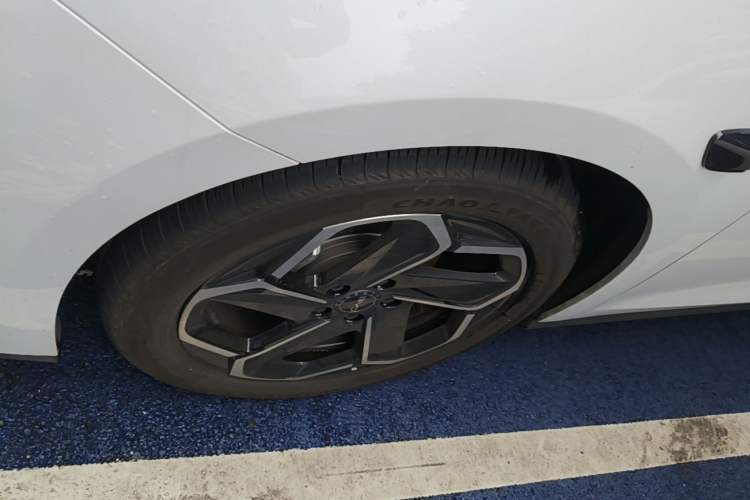 Used BYD Seal 06 DM-i Touring 2025 DM-i 80KM Prestigious Edition Left Front Wheel Hub