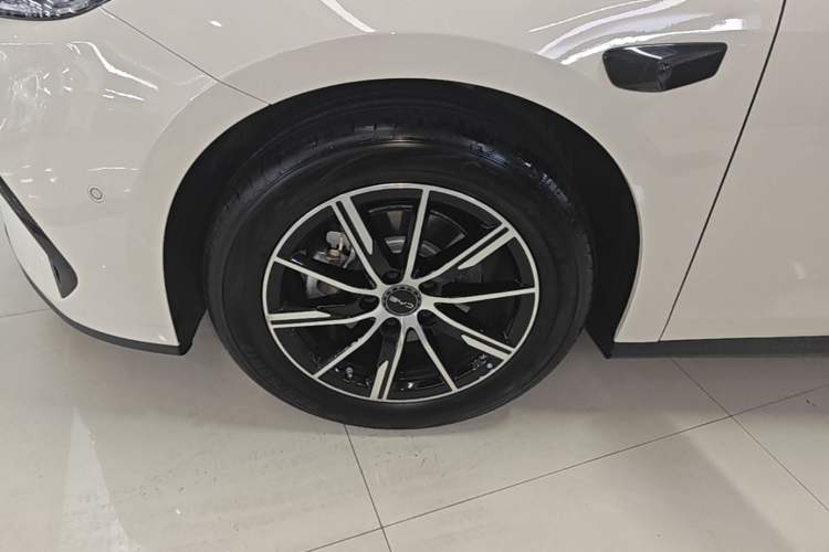 Used BYD Seal 06 DM-i Touring 2025 DM-i 80KM Prestigious Edition Left Front Wheel Hub