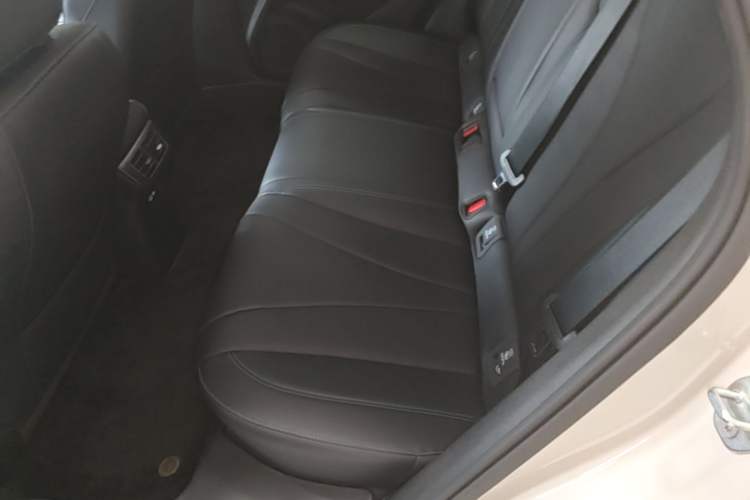 Used BYD Seal 06 DM-i Touring 2025 DM-i 80KM Prestigious Edition Left Rear Seat