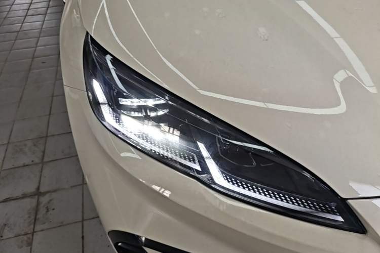 Used BYD Seal 06 DM-i Touring 2025 Model DM-i 150KM Deluxe Right Front Headlight