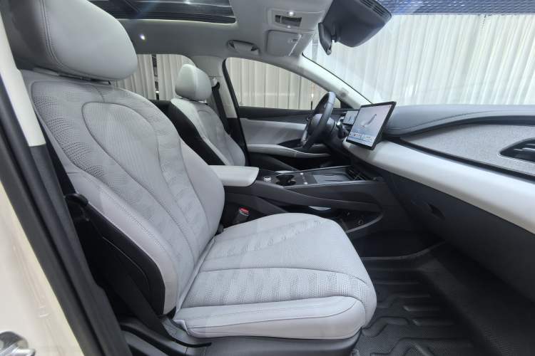 Used BYD Seal 06 DM-i Touring 2025 Model DM-i 150KM Deluxe Right Front Seat