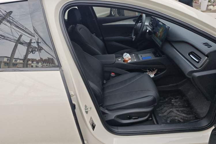 Used BYD Seal 06 DM-i Touring 2025 DM-i Touring High-End Model Right Front Seat