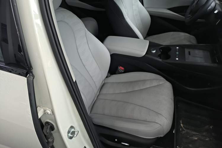 Used BYD Seal 06 DM-i Touring 2025 DM-i Touring High-End Model Right Front Seat