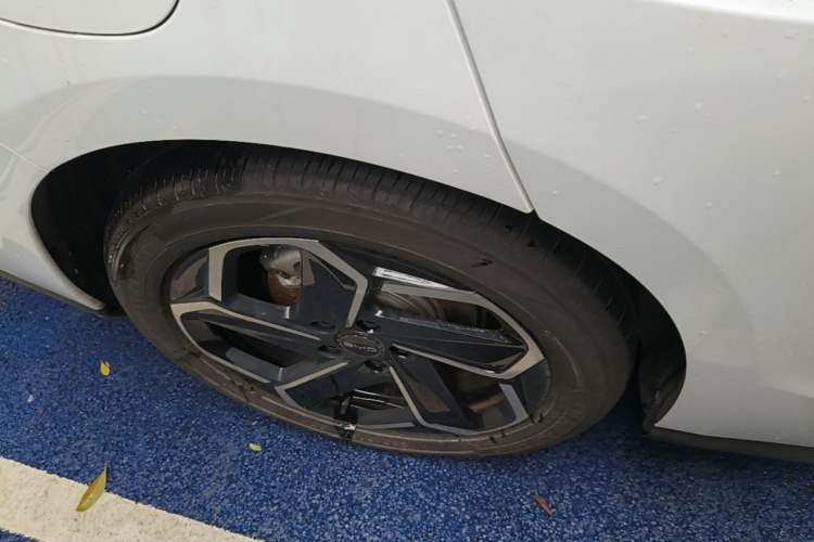 Used BYD Seal 06 DM-i Touring 2025 DM-i 80KM Prestigious Edition Right Rear Wheel Hub