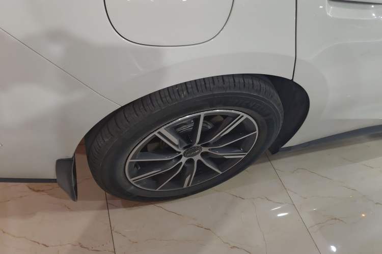 Used BYD Seal 06 DM-i Touring 2025 DM-i 80KM Prestigious Edition Right Rear Wheel Hub