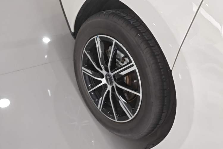 Used BYD Seal 06 DM-i Touring 2025 DM-i 80KM Prestigious Edition Right Rear Wheel Hub
