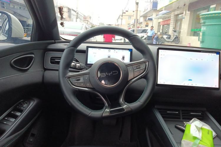 Used BYD Seal 06 DM-i Touring 2025 DM-i 80KM Prestigious Edition Steering Wheel
