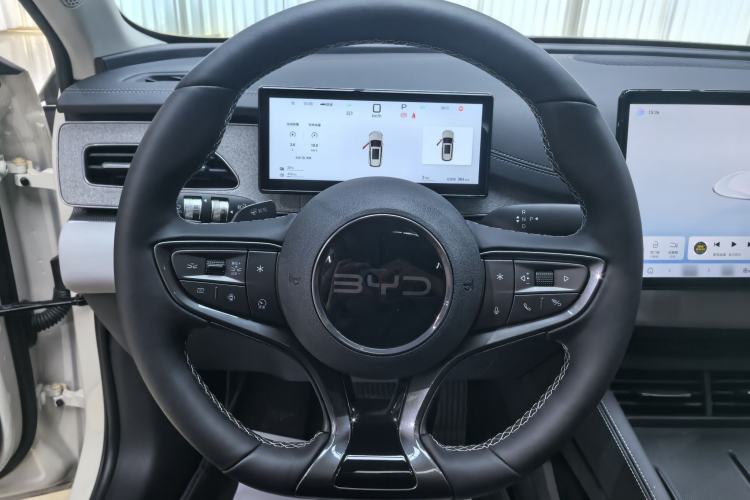 Used BYD Seal 06 DM-i Touring 2025 Model DM-i 150KM Deluxe Steering Wheel