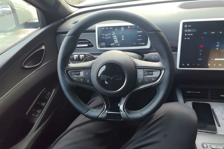 Used BYD Seal 06 DM-i Touring 2025 DM-i 80KM Prestigious Edition Steering Wheel
