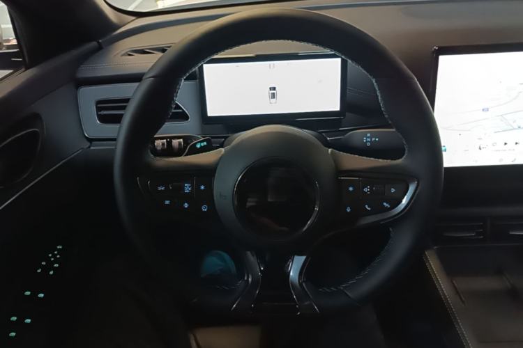 Used BYD Seal 06 DM-i Touring 2025 Model DM-i 150KM Deluxe Steering Wheel