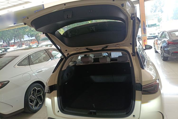 Used BYD Seal 06 DM-i Touring 2025 DM-i Touring High-End Model Trunk