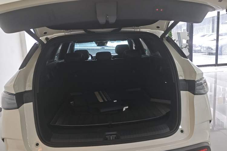 Used BYD Seal 06 DM-i Touring 2025 DM-i 80KM Prestigious Edition Trunk