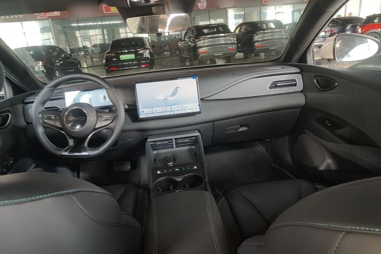 Used BYD Seal 06 DM-i Touring 2025 DM-i 80KM Prestigious Edition Center Console