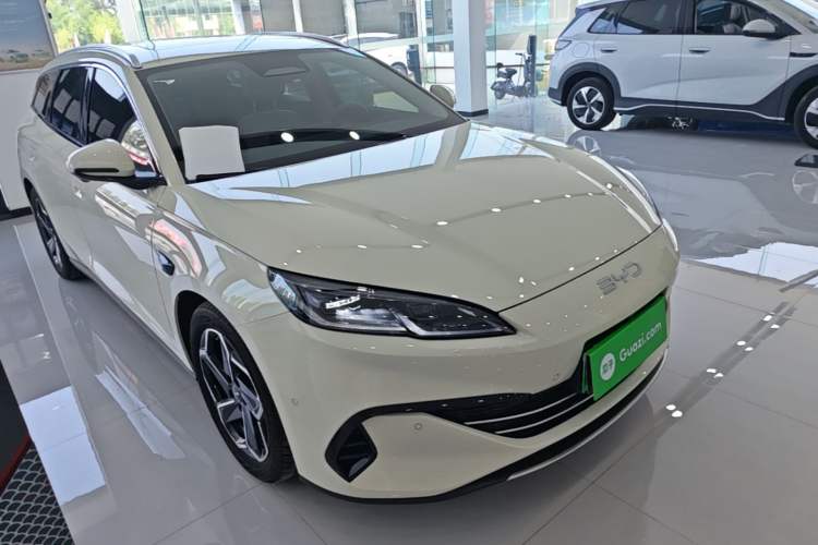 Used BYD Seal 06 DM-i Touring 2025 DM-i Touring High-End Model Front Right 45 Deg