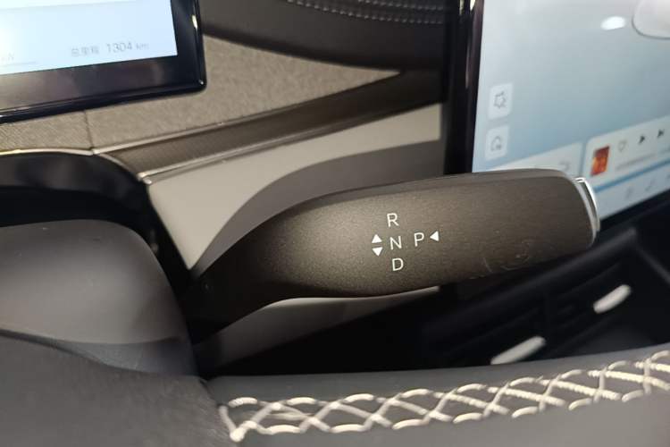 Used BYD Seal 06 DM-i Touring 2025 DM-i Touring High-End Model Gear Lever