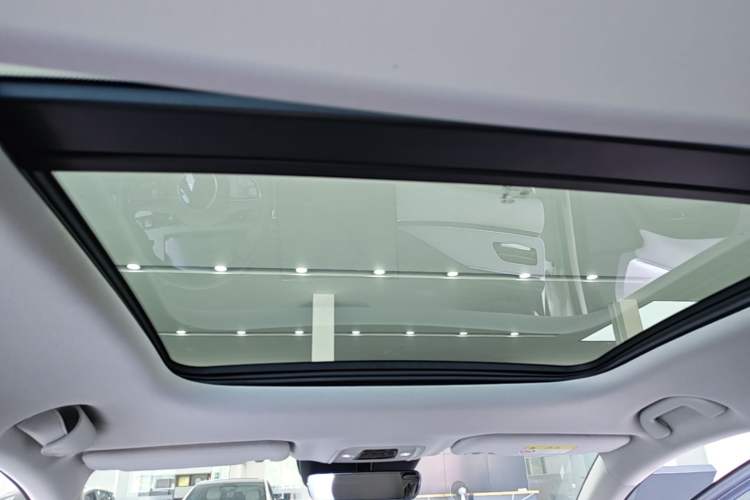 Used BYD Seal 06 DM-i Touring 2025 DM-i Touring High-End Model Headliner