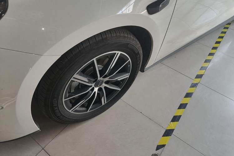 Used BYD Seal 06 DM-i Touring 2025 DM-i 80KM Prestigious Edition Left Front Wheel Hub