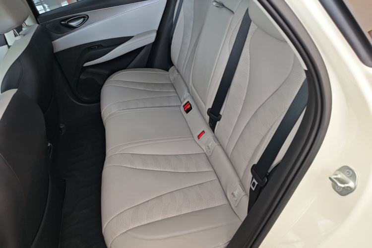 Used BYD Seal 06 DM-i Touring 2025 DM-i Touring High-End Model Left Rear Seat