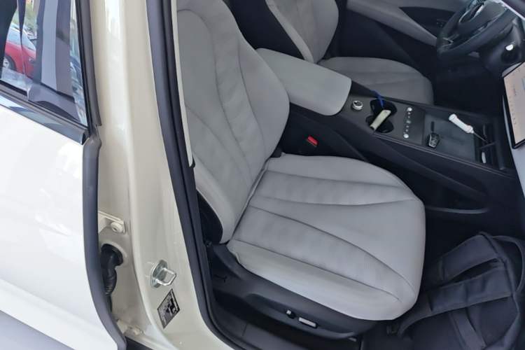 Used BYD Seal 06 DM-i Touring 2025 DM-i Touring High-End Model Right Front Seat