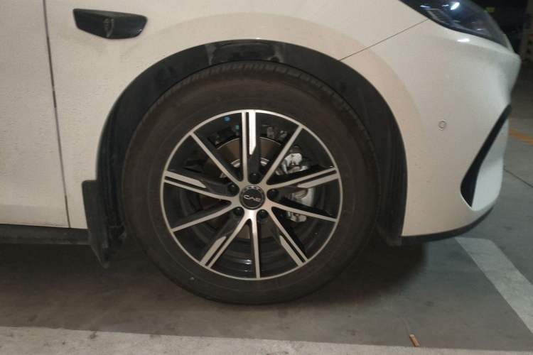Used BYD Seal 06 DM-i Touring 2025 Model DM-i 150KM Deluxe Right Front Wheel Hub