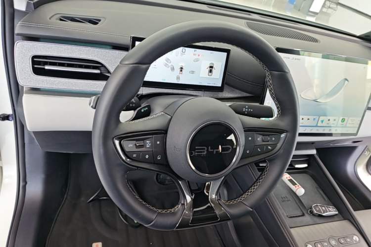 Used BYD Seal 06 DM-i Touring 2025 DM-i Touring High-End Model Steering Wheel