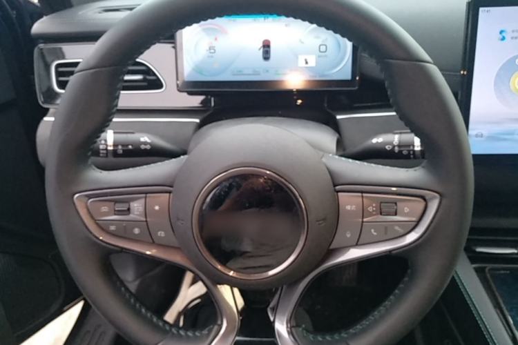 Used BYD Seal 06 New Energy 2024 DM-i 120KM Luxury Model Steering Wheel