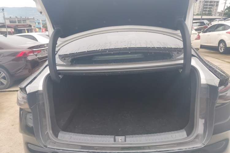 Used BYD Seal 06 New Energy 2024 DM-i 80KM Prestige Model Trunk