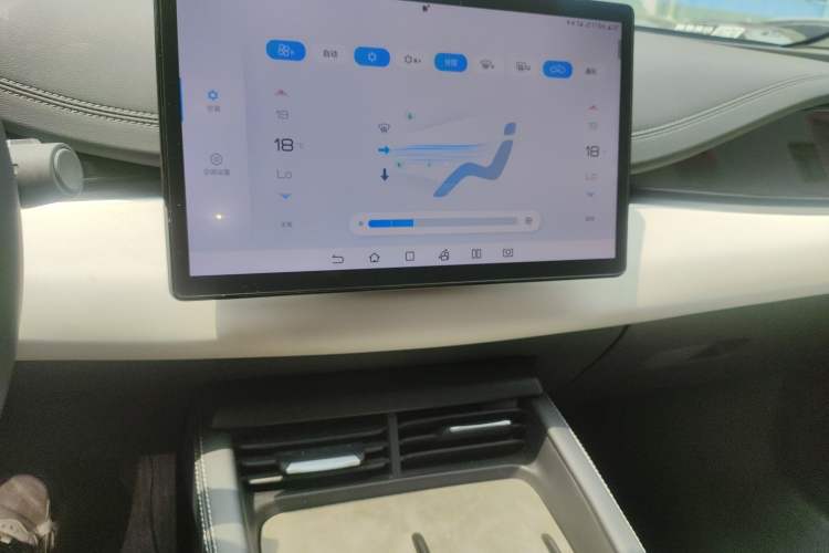 Used BYD Seal 06 New Energy 2024 DM-i 80KM Prestige Model Audio And AC Panel