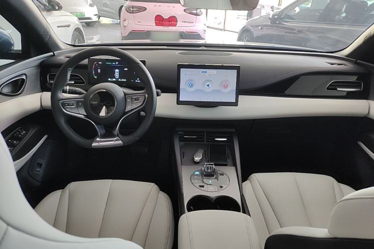 Used BYD Seal 06 New Energy 2024 DM-i 80KM Luxury Model Center Console