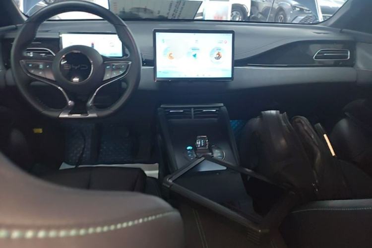 Used BYD Seal 06 New Energy 2024 DM-i 80KM Prestige Model Center Console