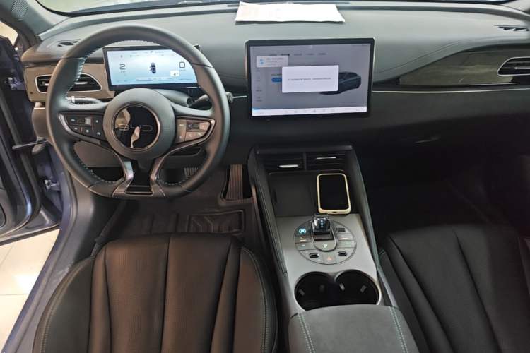 Used BYD Seal 06 New Energy 2024 DM-i 120KM Luxury Model Center Console