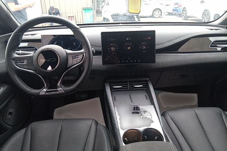 Used BYD Seal 06 New Energy 2024 DM-i 120KM Prestige Model Center Console