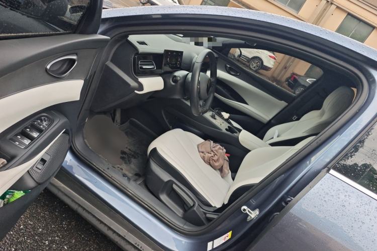 Used BYD Seal 06 New Energy 2024 DM-i 80KM Luxury Model Driver Seat
