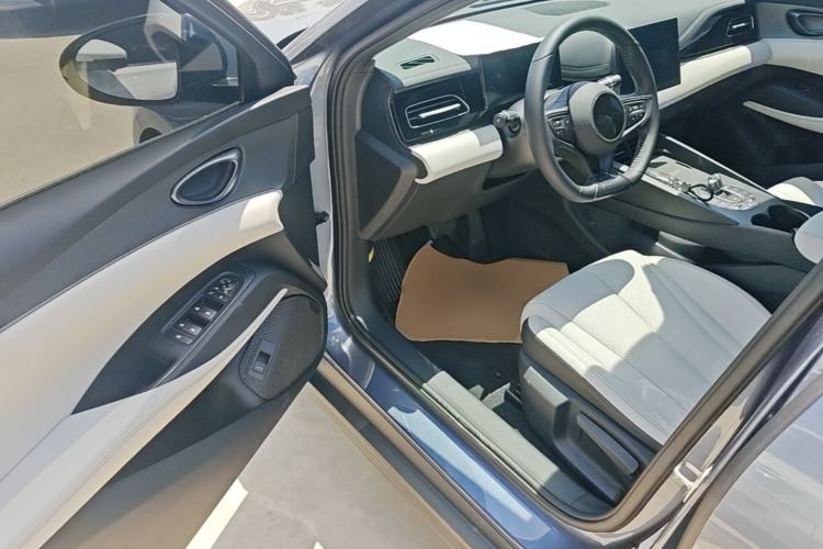 Used BYD Seal 06 New Energy 2024 DM-i 80KM Luxury Model Driver Seat