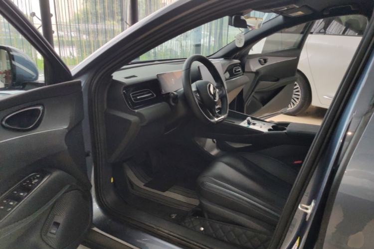Used BYD Seal 06 New Energy 2024 DM-i 80KM Prestige Model Driver Seat