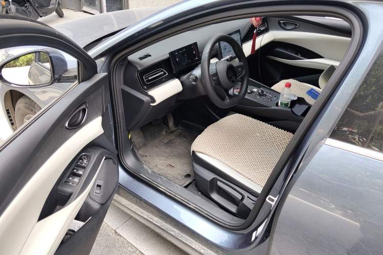Used BYD Seal 06 New Energy 2024 DM-i 80KM Luxury Model Driver Seat