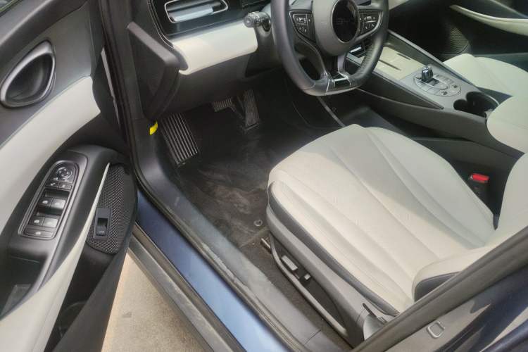 Used BYD Seal 06 New Energy 2024 DM-i 80KM Prestige Model Driver Seat