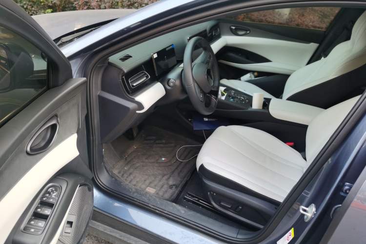 Used BYD Seal 06 New Energy 2024 DM-i 120KM Prestige Model Driver Seat