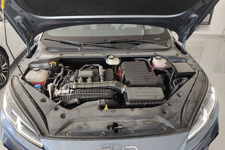 Used BYD Seal 06 New Energy 2024 DM-i 80KM Luxury Model Engine Bay