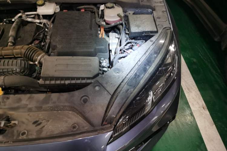 Used BYD Seal 06 New Energy 2024 DM-i 80KM Prestige Model Engine Bay Left