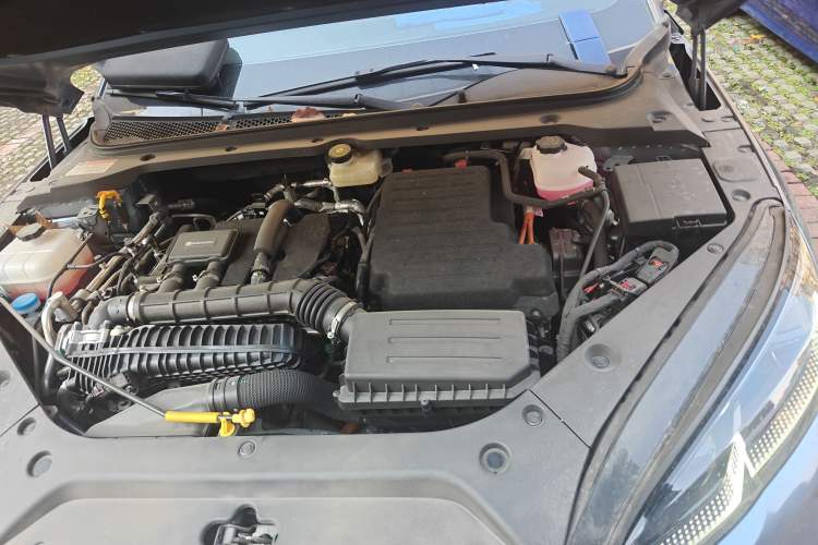 Used BYD Seal 06 New Energy 2024 DM-i 80KM Prestige Model Engine Bay Left