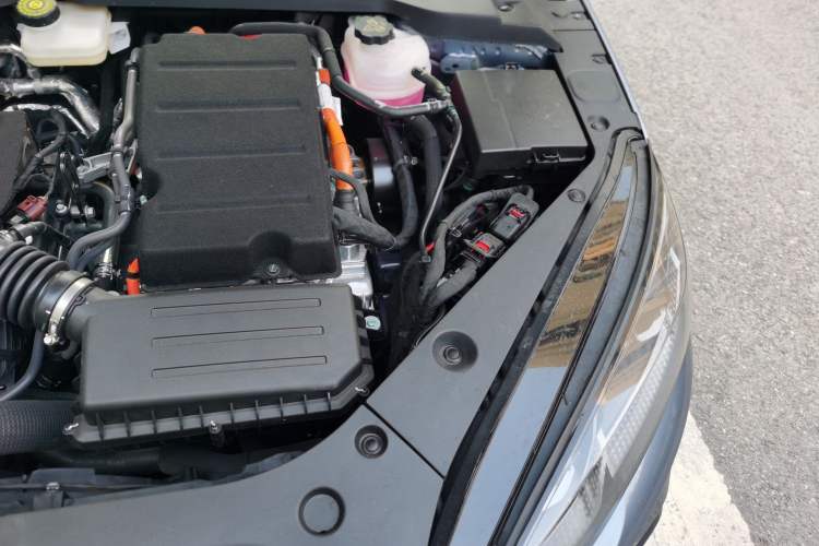 Used BYD Seal 06 New Energy 2024 DM-i 120KM Prestige Model Engine Bay Left