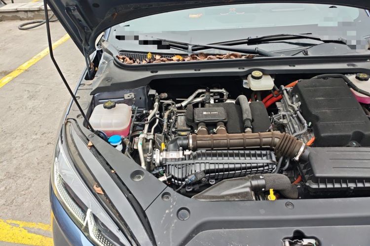 Used BYD Seal 06 New Energy 2024 DM-i 120KM Prestige Model Engine Bay Right