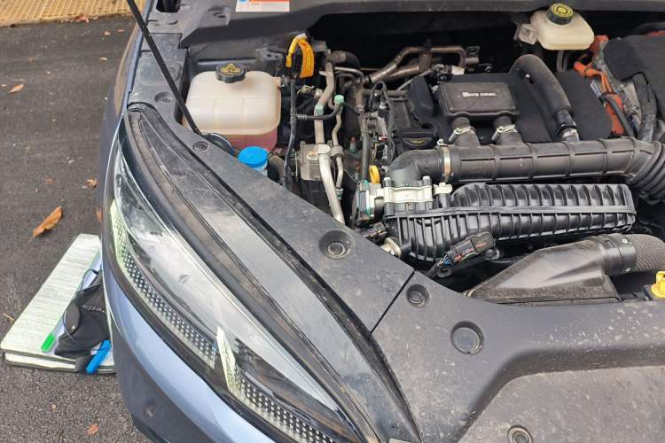 Used BYD Seal 06 New Energy 2024 DM-i 80KM Prestige Model Engine Bay Right