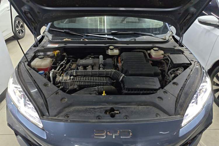 Used BYD Seal 06 New Energy 2024 DM-i 80KM Luxury Model Engine Bay