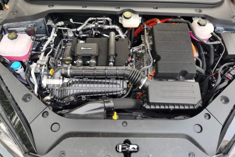Used BYD Seal 06 New Energy 2024 DM-i 120KM Prestige Model Engine Bay