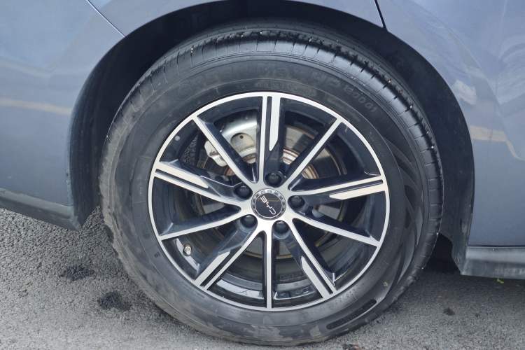 Used BYD Seal 06 New Energy 2024 DM-i 80KM Prestige Model Exterior 3