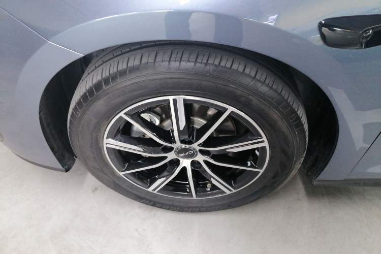 Used BYD Seal 06 New Energy 2024 DM-i 80KM Prestige Model Exterior 4