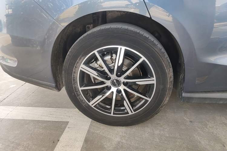 Used BYD Seal 06 New Energy 2024 DM-i 80KM Prestige Model Exterior 5