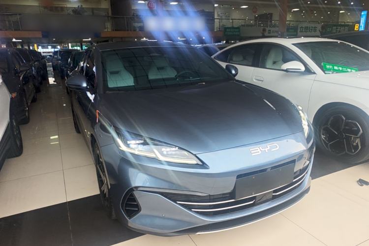 Used BYD Seal 06 New Energy 2024 DM-i 120KM Flagship Model Front Right 45 Deg